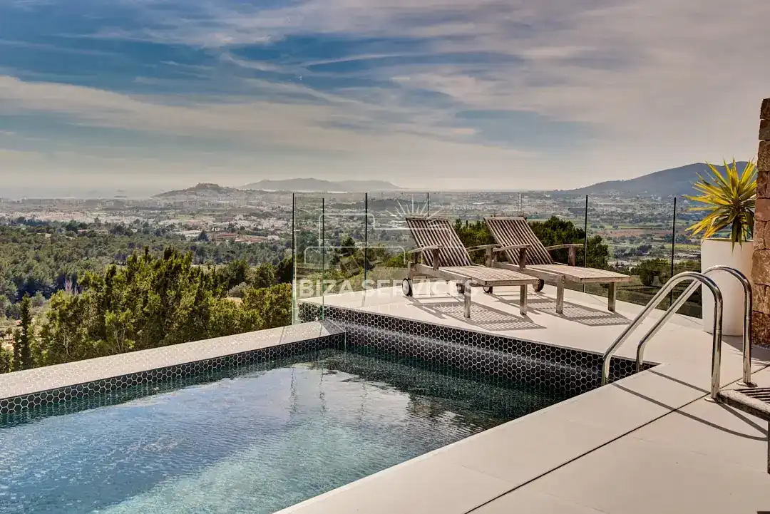 Swimming pool of Houses for rent in Santa Eulària des Riu  with Air Conditioner, Private garden and Swimming Pool