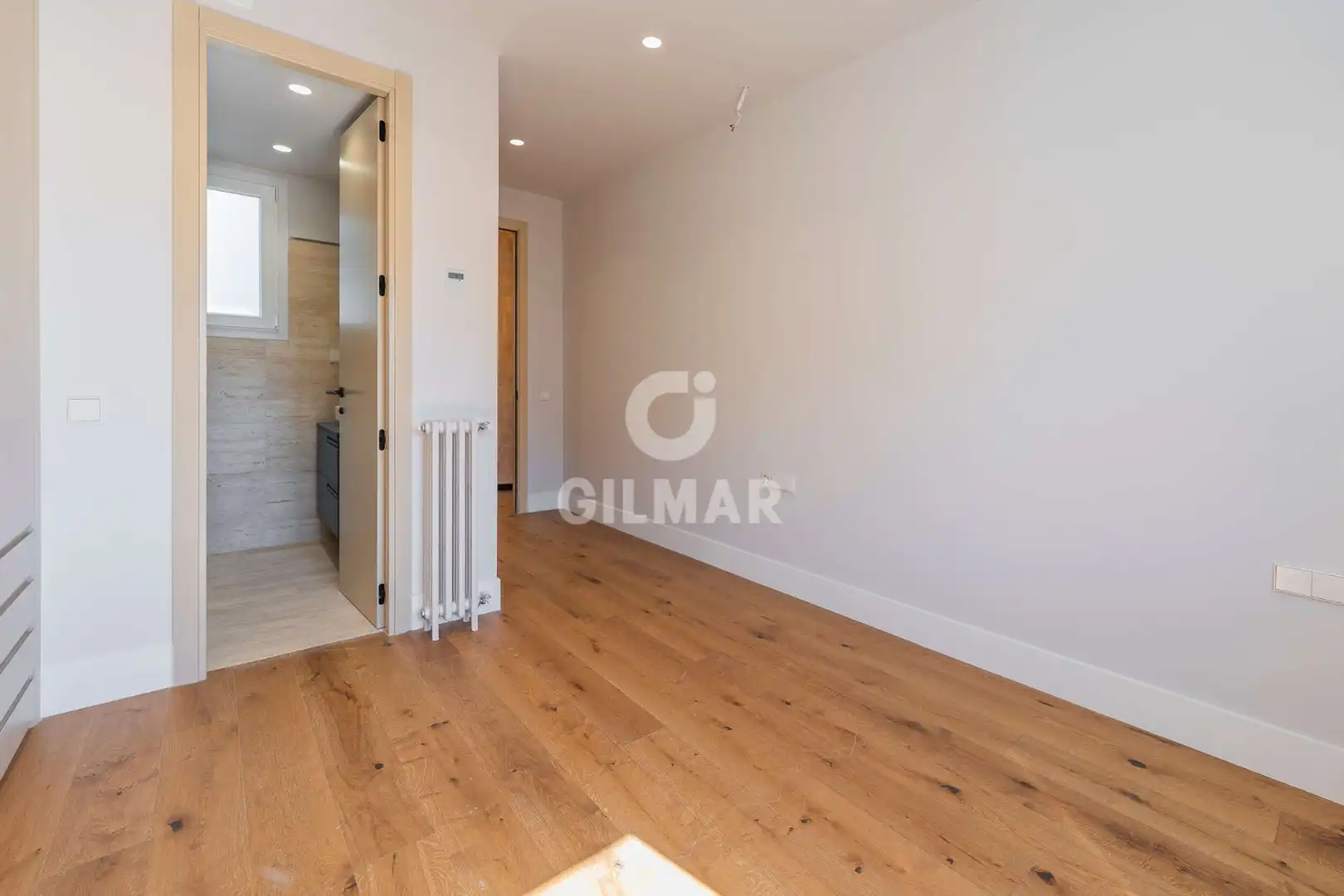 Habitación de Piso en venta en Madrid con Calefacción y Trastero