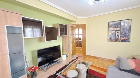 Foto 2 de Pis en venda a Diego Laínez, Los Vadillos - R. Sanitaria - Pozanos, Burgos