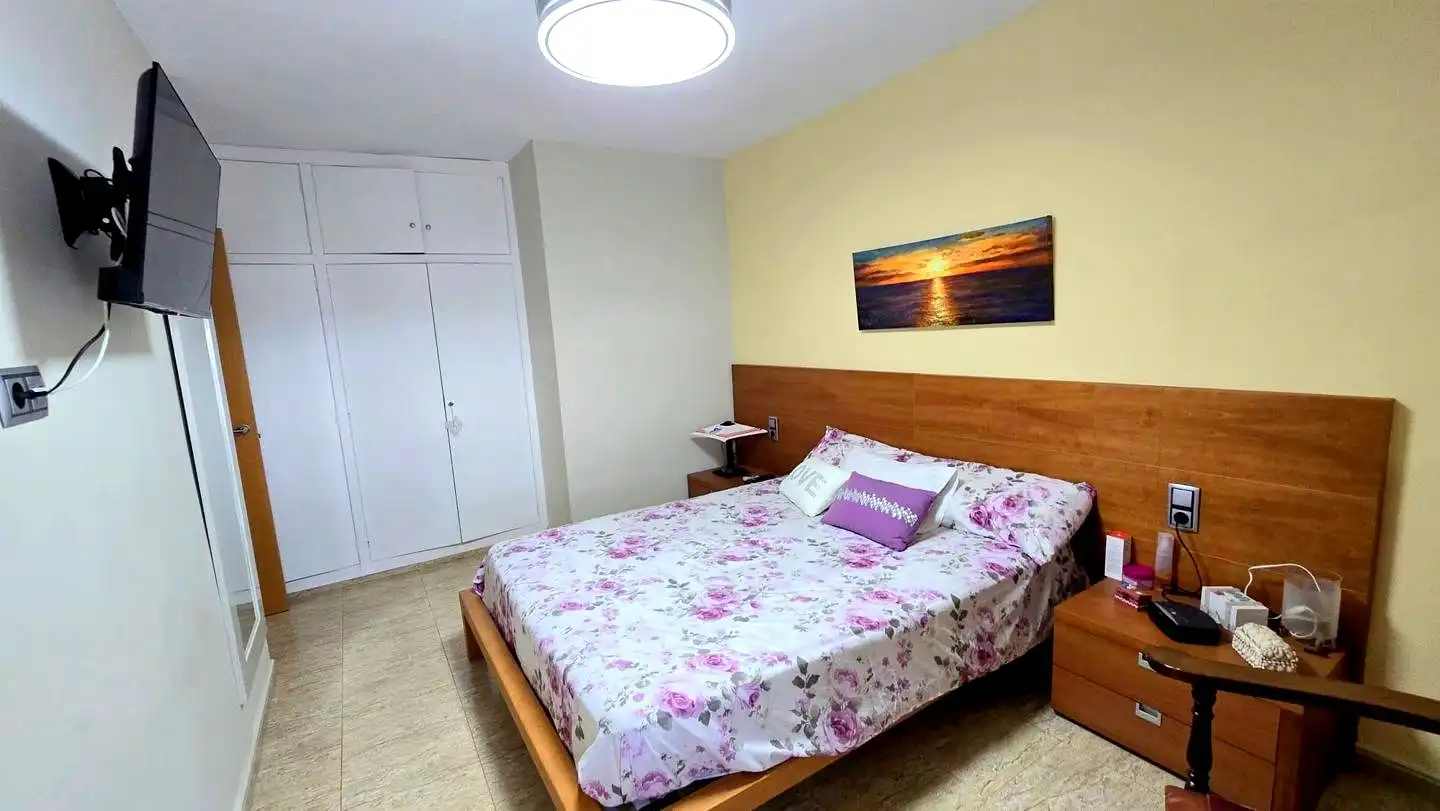 Schlafzimmer von Wohnungen zur Miete in Gandia mit Terrasse und Möbliert