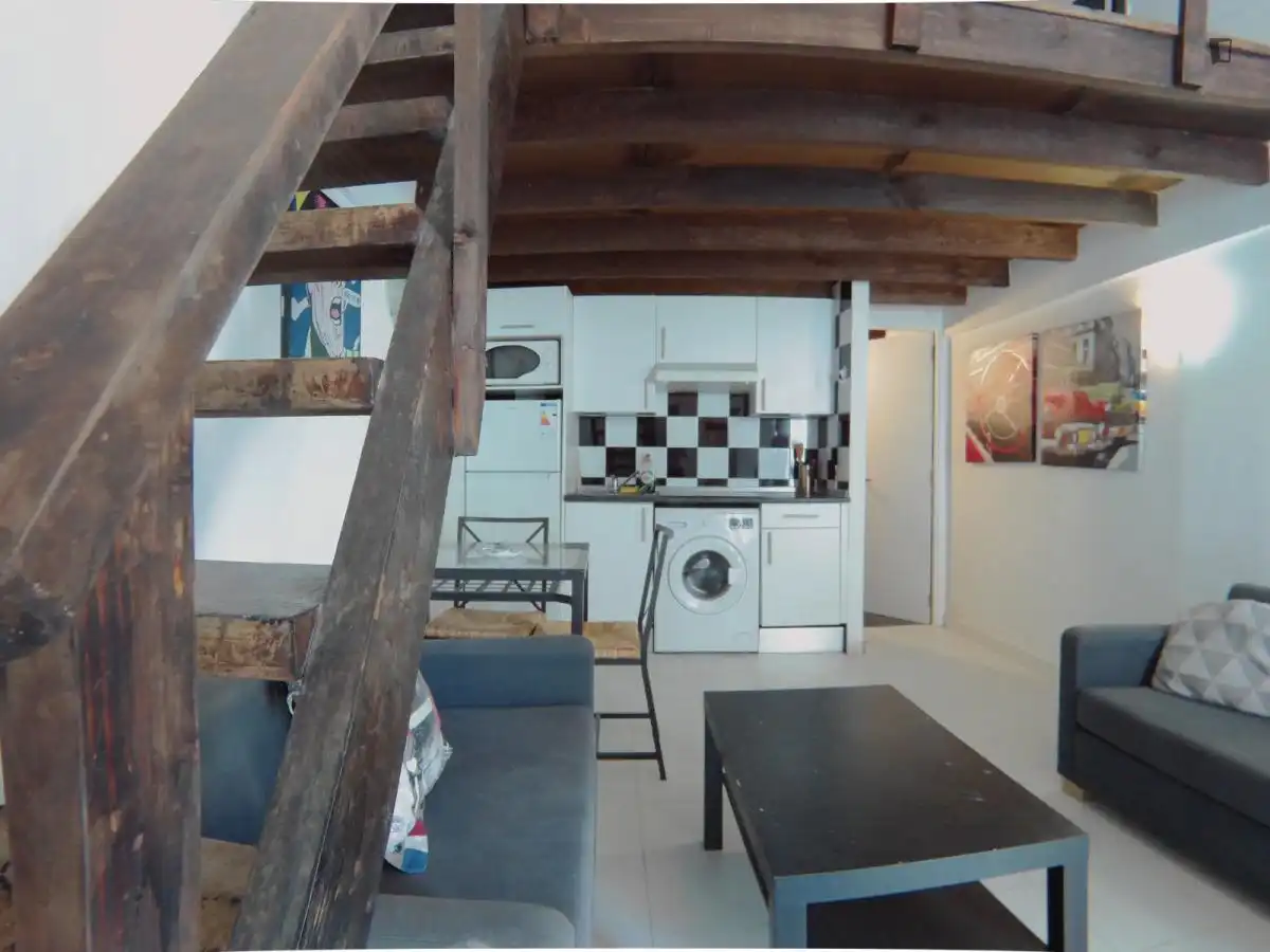 Estudio de alquiler en Valdeacederas