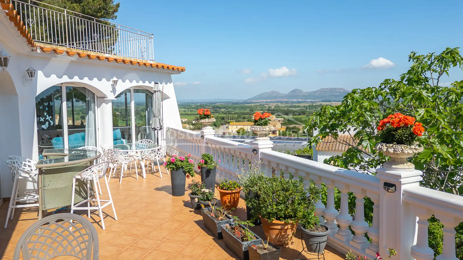 House with garden for sale in Carrer de Sabadell