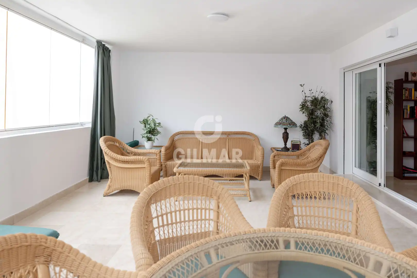 Sala de estar de Apartamento en venta en Marbella con Calefacción, Jardín privado y Trastero