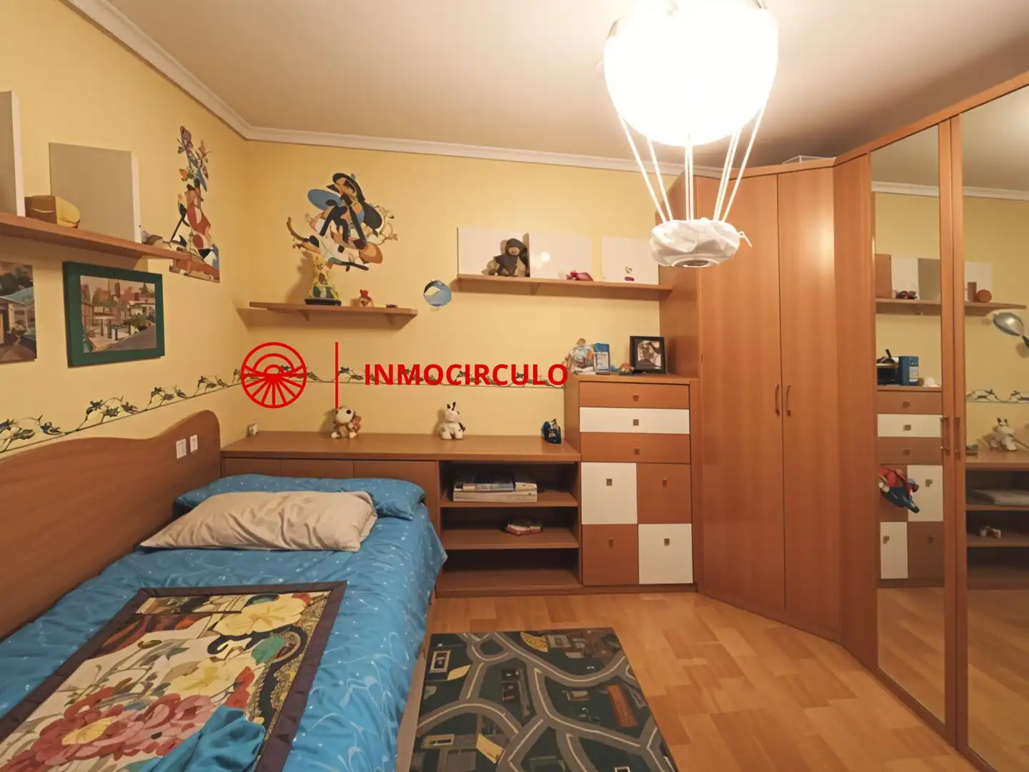Habitación de Dúplex en venta en Burgos con Terraza