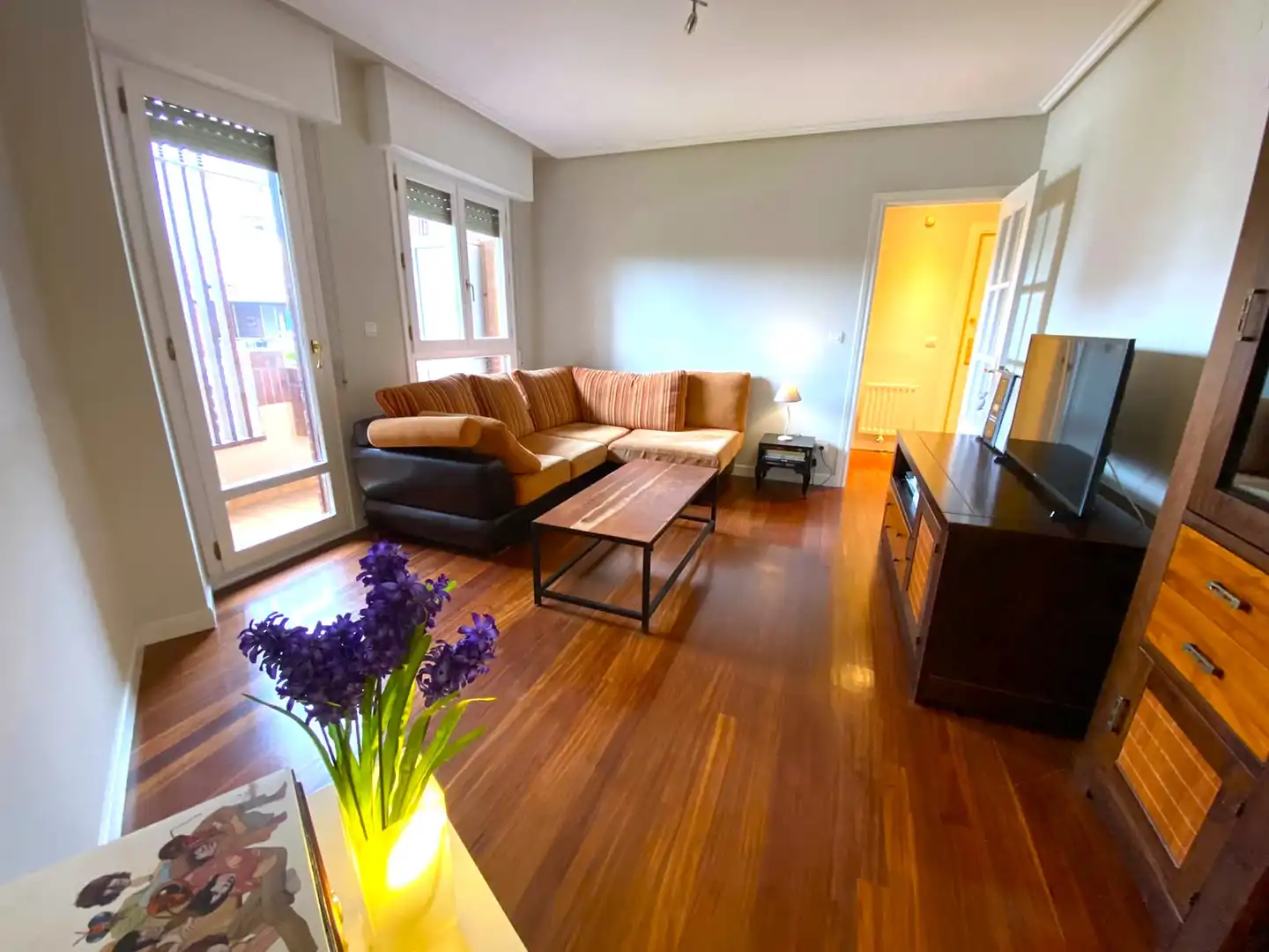 Living room of Flat for sale in Castro-Urdiales  with Heating, Parquet flooring and Terrace