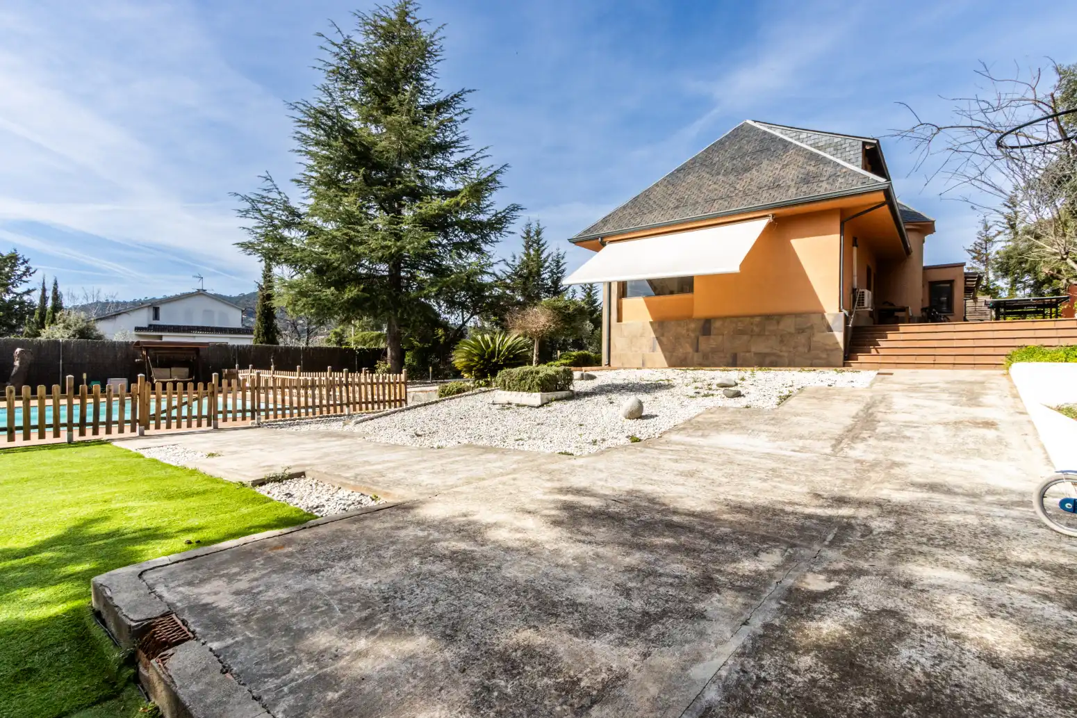 Jardí de Casa o xalet en venda en Matadepera amb Calefacció, Parquet i Terrassa