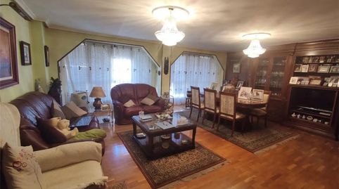 Foto 3 de Pis en venda a Avenida de Odón Alonso, La Bañeza , León