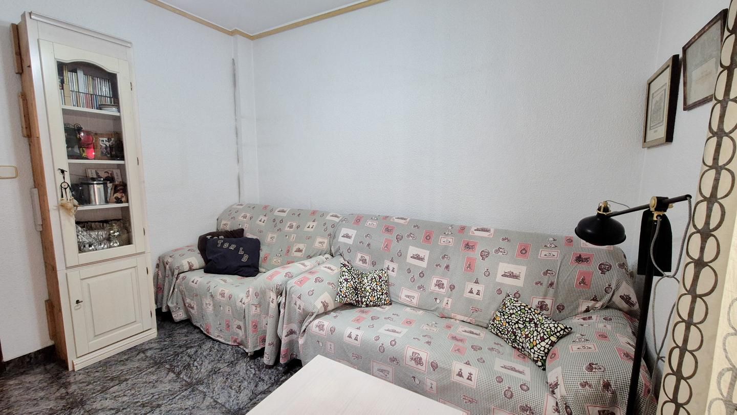 Sala de estar de Piso en venta en Elche / Elx con Amueblado y Balcón
