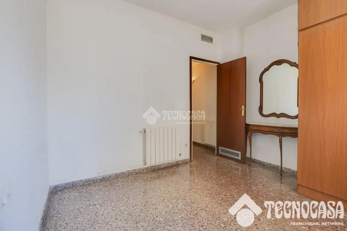 Piso en venta en Carrer del Consell de Cent, Hostafrancs