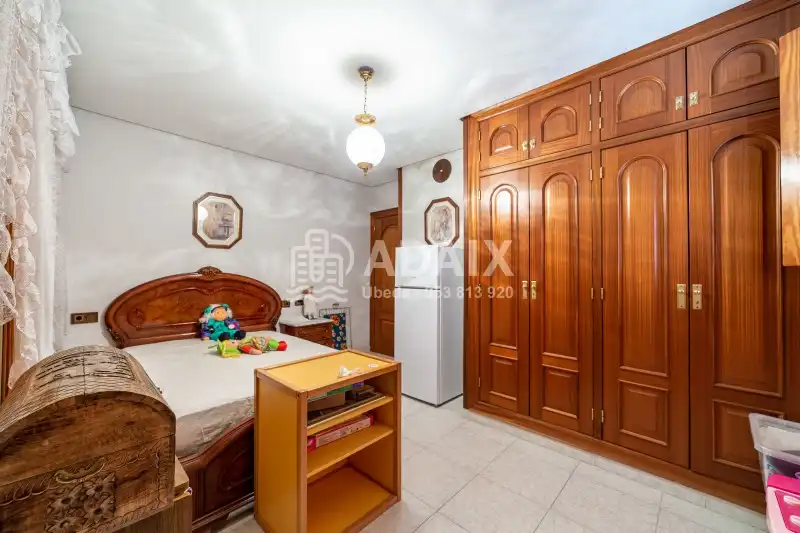 Schlafzimmer von Haus oder Chalet zum Verkauf in Úbeda mit Terrasse, Abstellraum und Balkon
