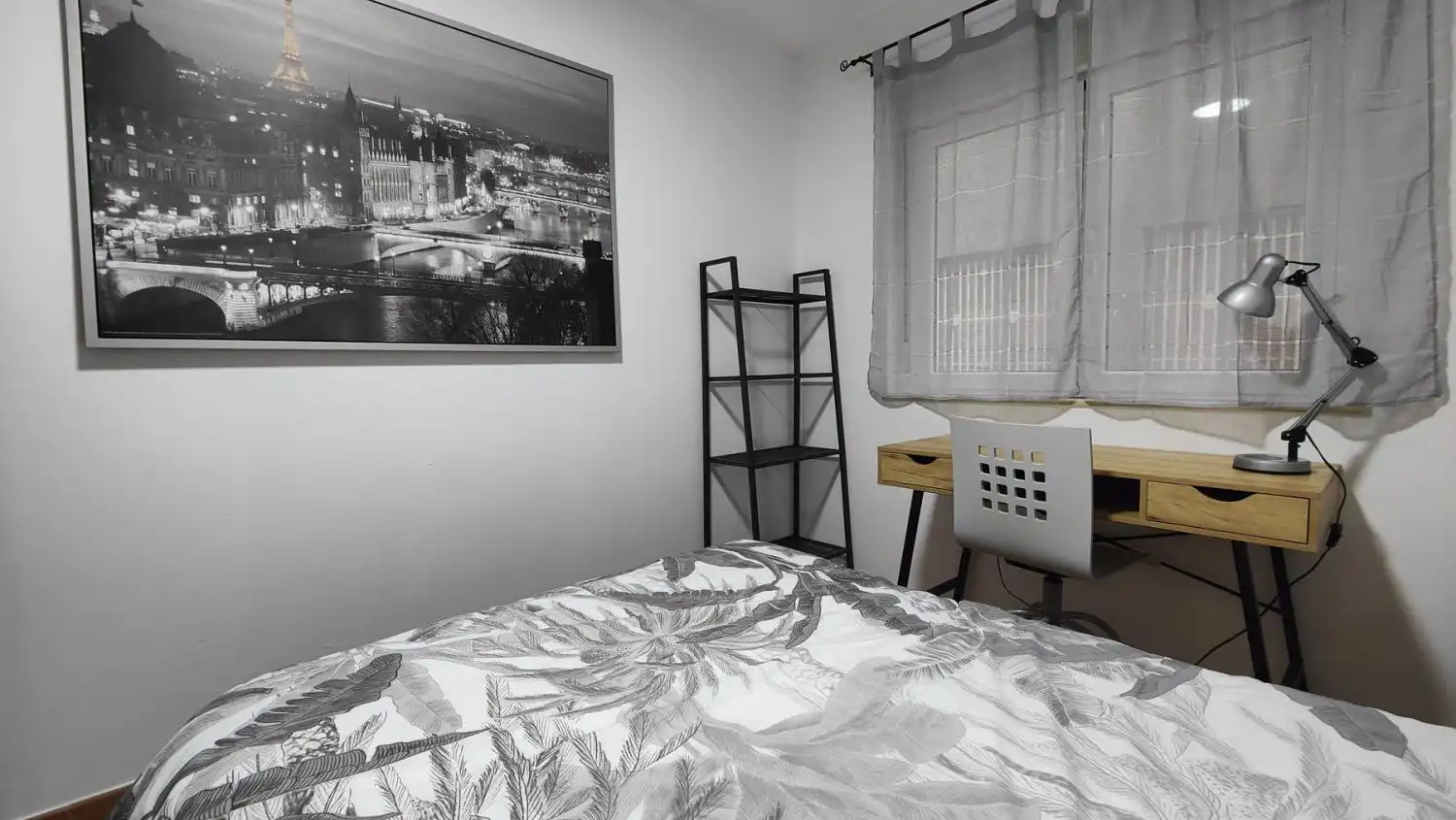 Schlafzimmer von Wohnung zur Miete in Gijón  mit Heizung und Möbliert