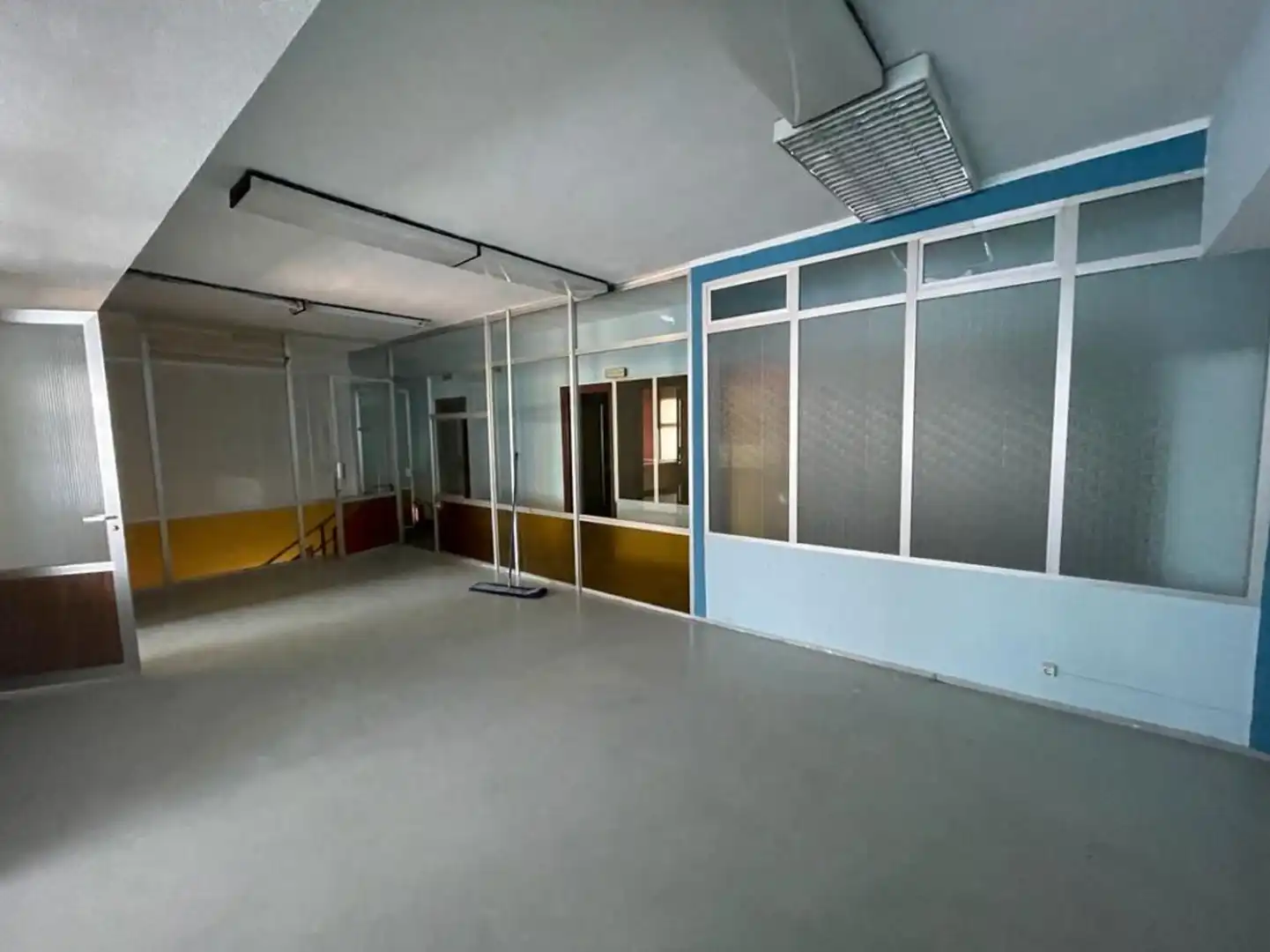 Business premises for sale in Oeste, imagen 24