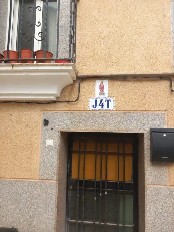 Houses for sale in Calleja San Roque, Calles