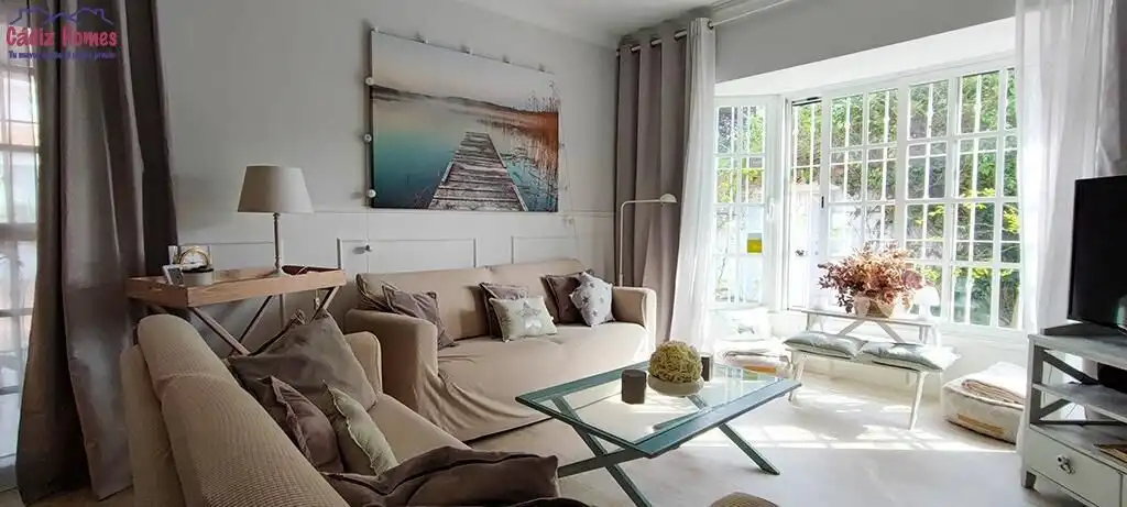 Living room of Houses for sale in Chiclana de la Frontera  with Air Conditioner, Heating and Private garden