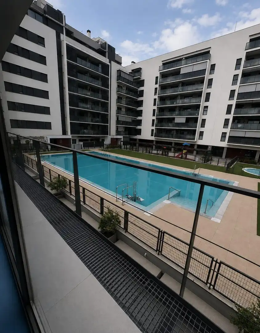 Swimming pool of Flat for sale in Sevilla  with Air Conditioner, Terrace and Community pool