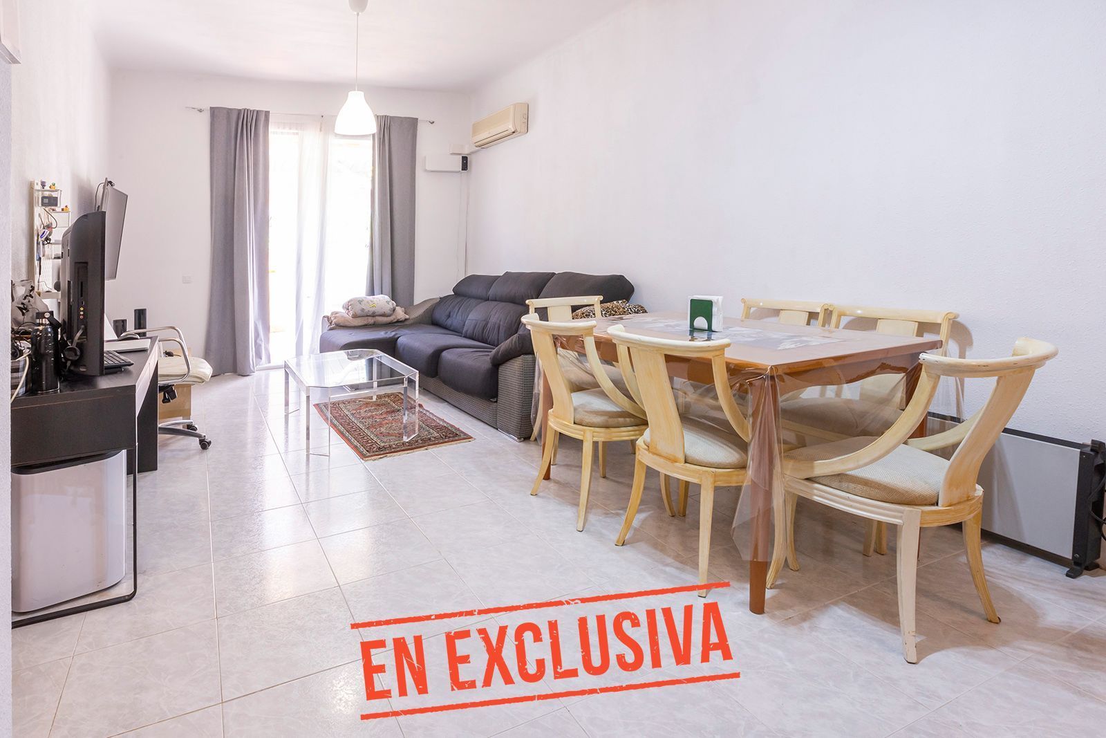 Sala d'estar de Apartament en venda en Arenys de Mar amb Aire condicionat i Terrassa