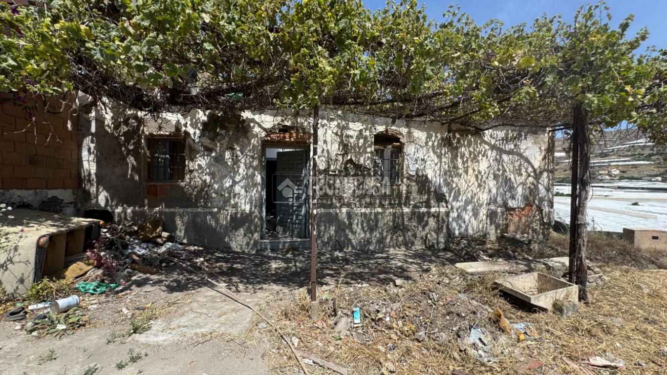 Finca rústica en venda