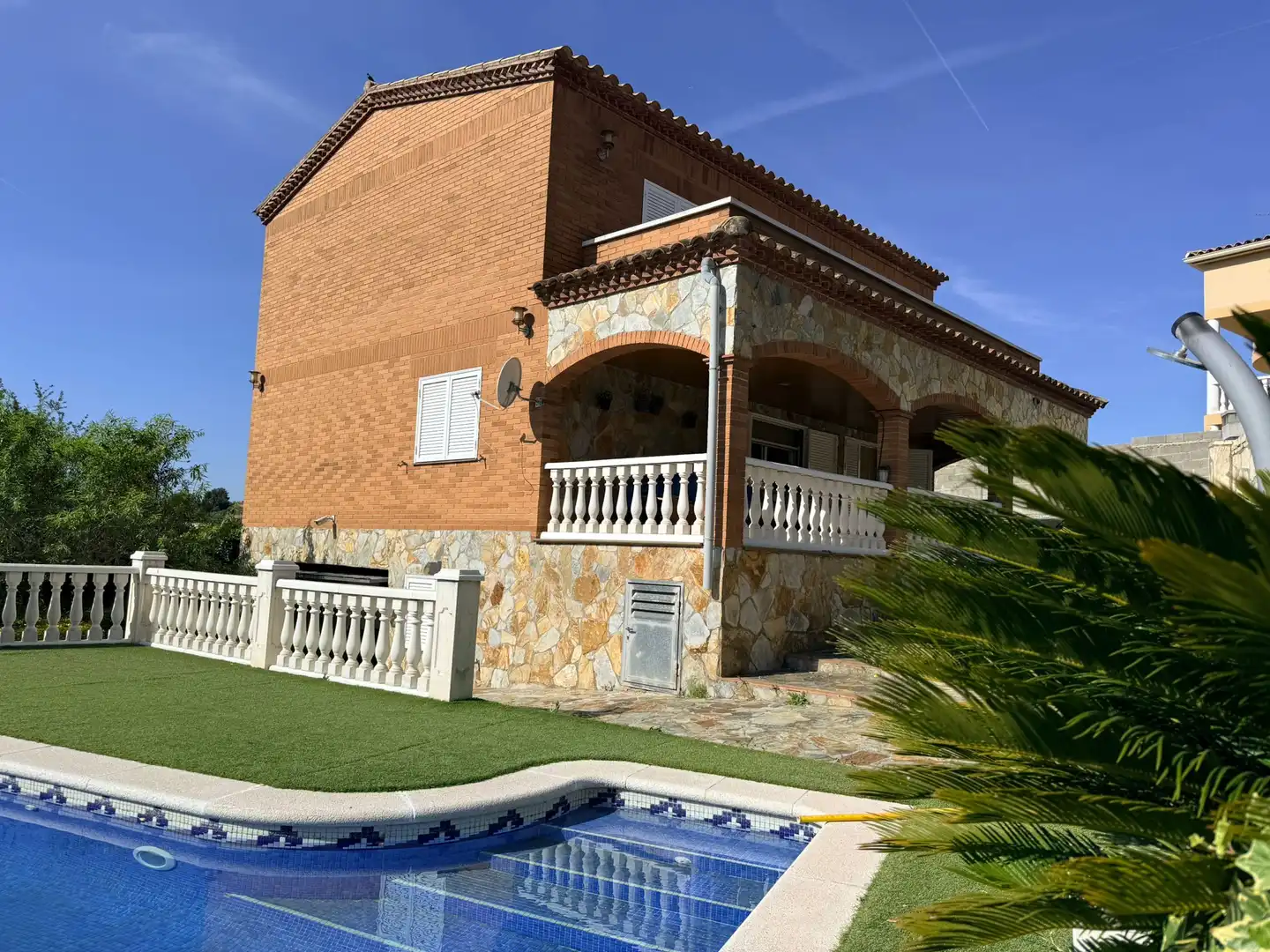 Villa mit Pool zum Verkauf in Olèrdola