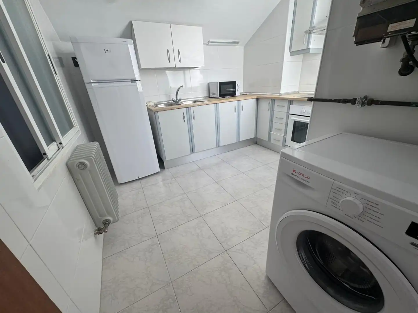 Kitchen of Attic for rent in Valdepeñas  with Air Conditioner, Heating and Terrace