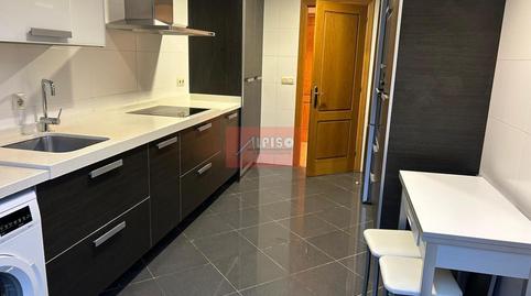 Foto 2 de Pis en venda a Salvador Dalí, Couto, Ourense