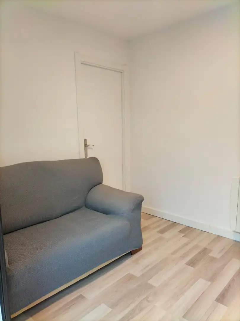 Sala d'estar de Pis en venda en Errenteria amb Moblat i Balcó