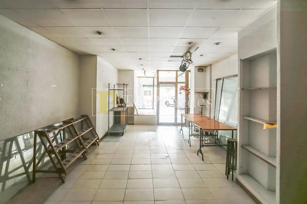 Local comercial de lloguer a Centre Vila, imagen 6