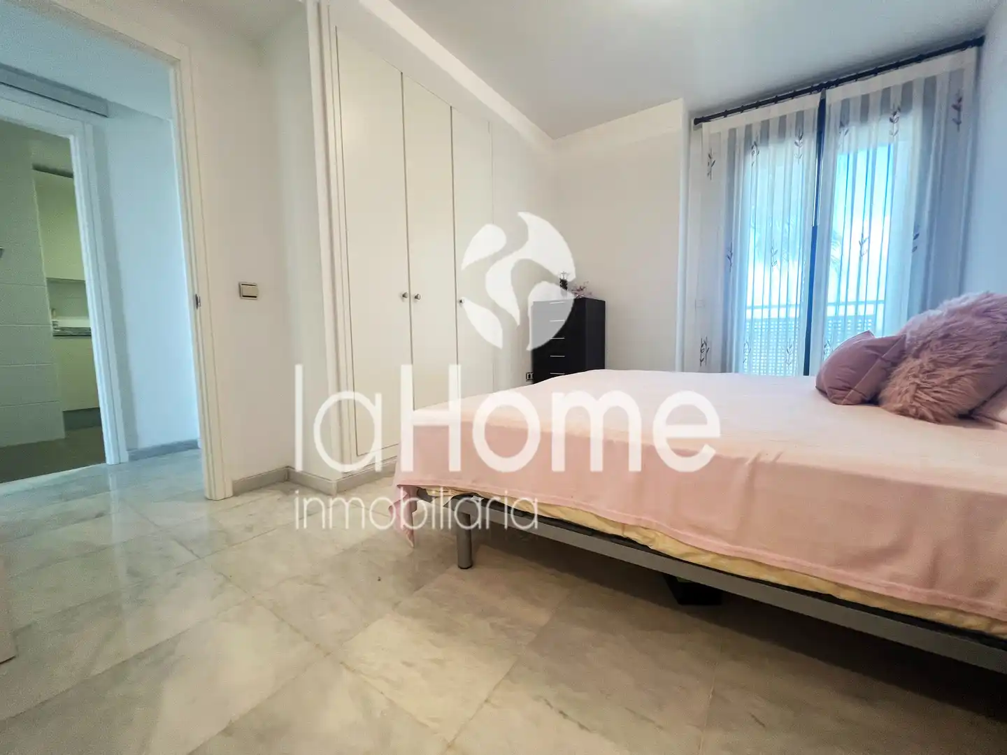 Vista exterior de Piso en venta en Valencia con Aire acondicionado, Terraza y Balcón
