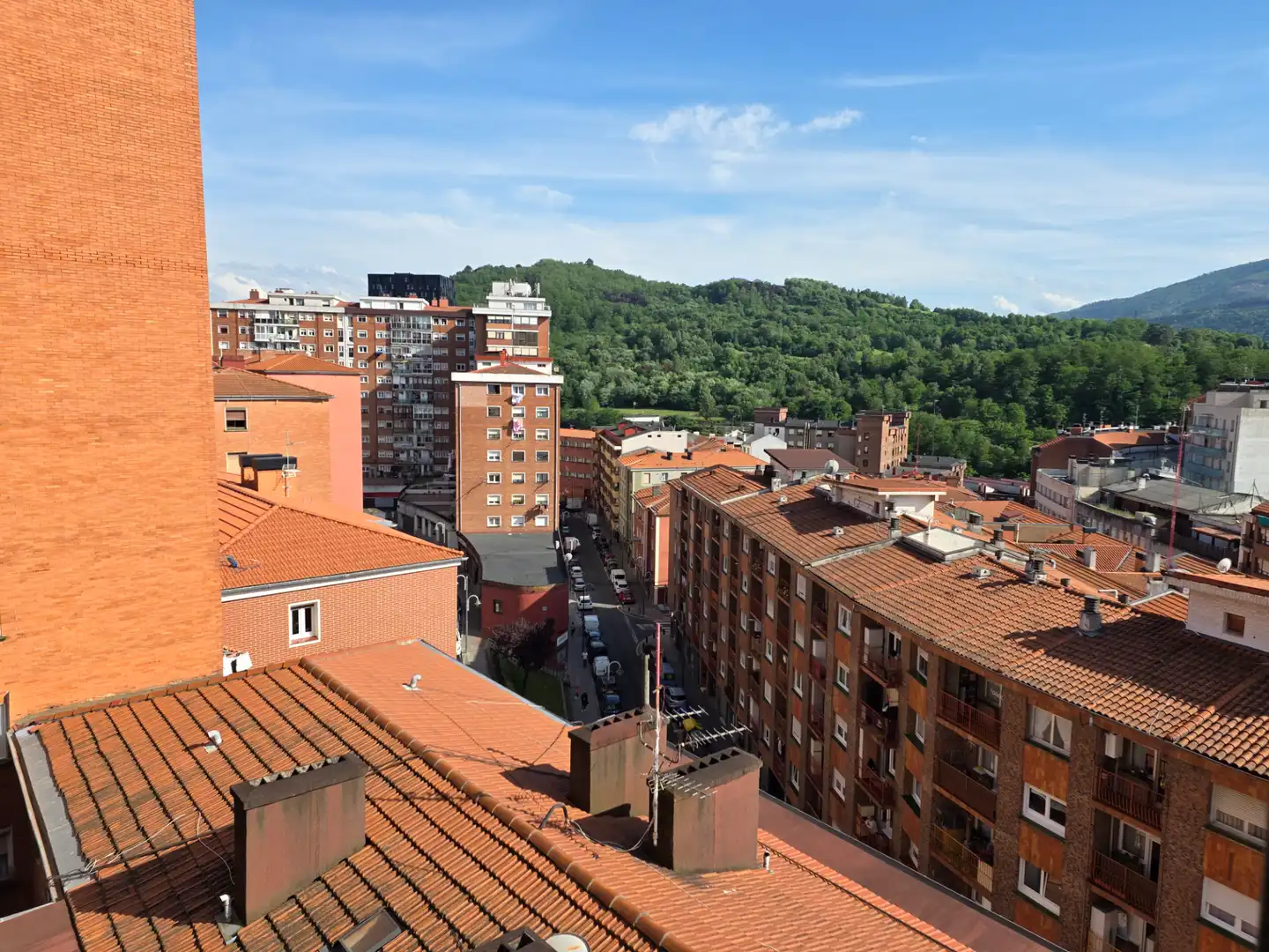 Vista exterior de Piso en venta en Bilbao  con Terraza, Amueblado y Horno