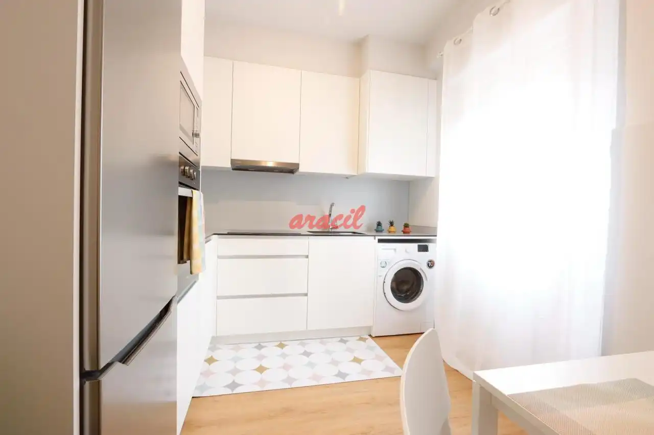 Cocina de Piso en venta en Ourense Capital  con Calefacción y Amueblado