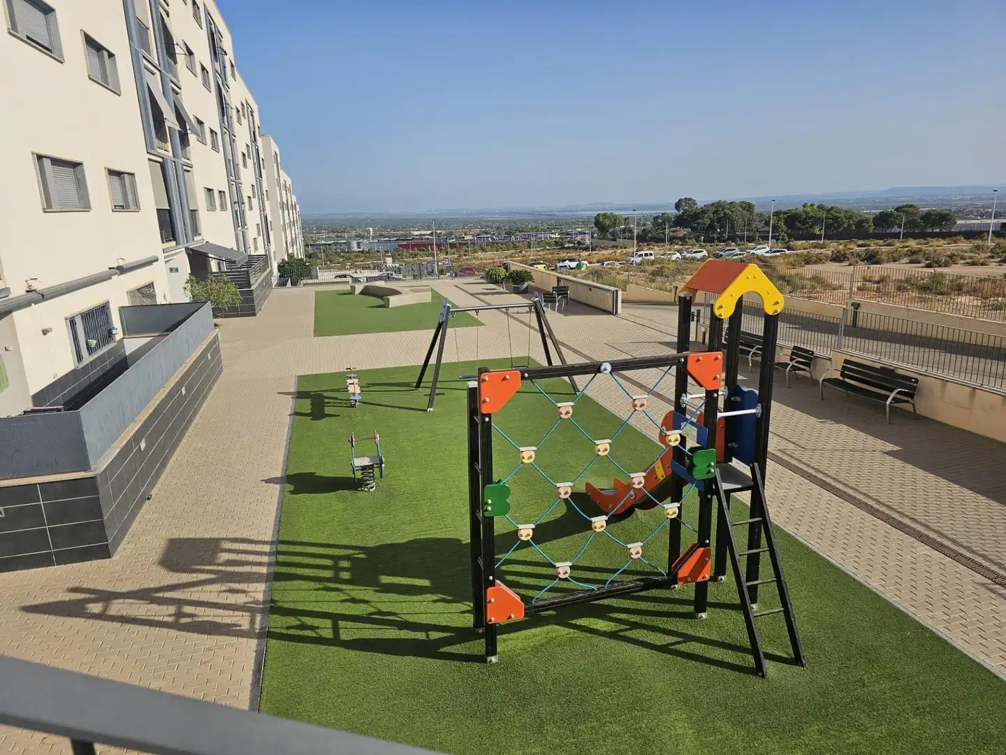 Flat for sale in Calle HOLANDA, Crevillent