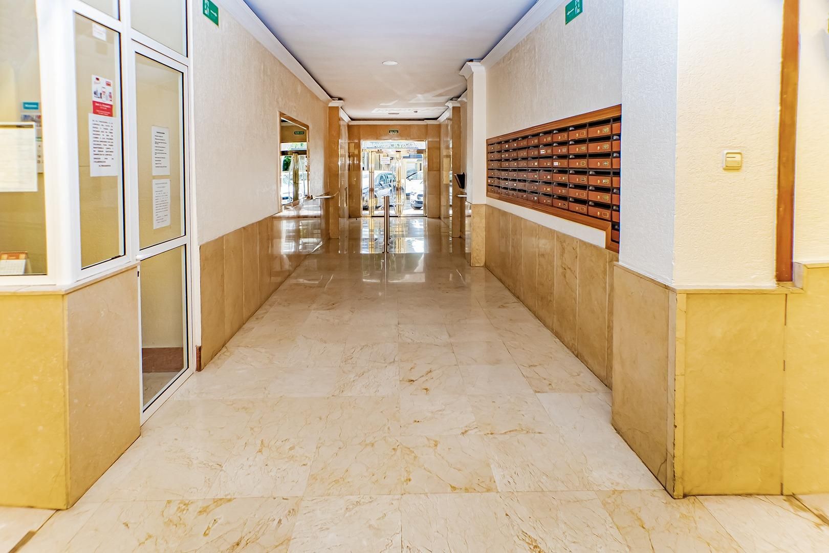 Flat for sale in  Almería Capital