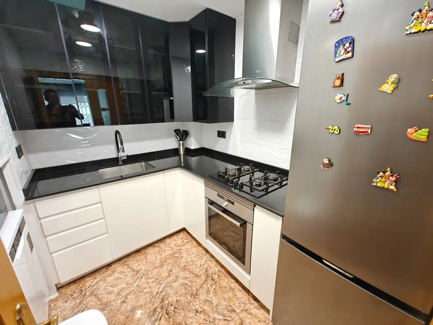 Cocina de Casa adosada en venta en Premià de Mar con Aire acondicionado, Calefacción y Piscina comunitaria