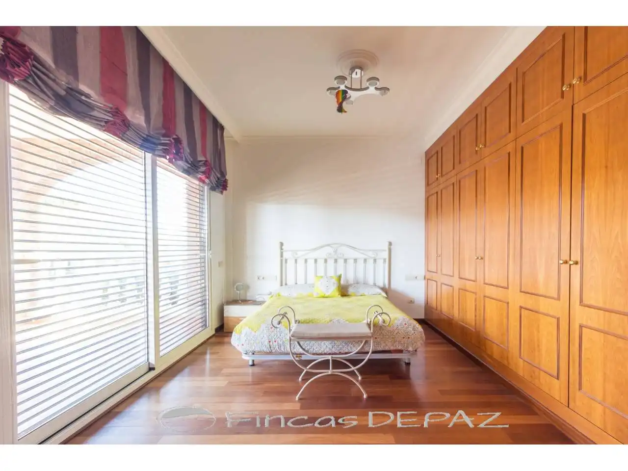 Habitación de Casa o chalet en venta en Castelldefels con Aire acondicionado, Calefacción y Jardín privado