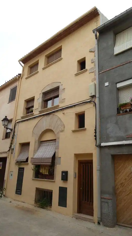 Vista exterior de Pis en venda en Cornudella de Montsant, Tarragona