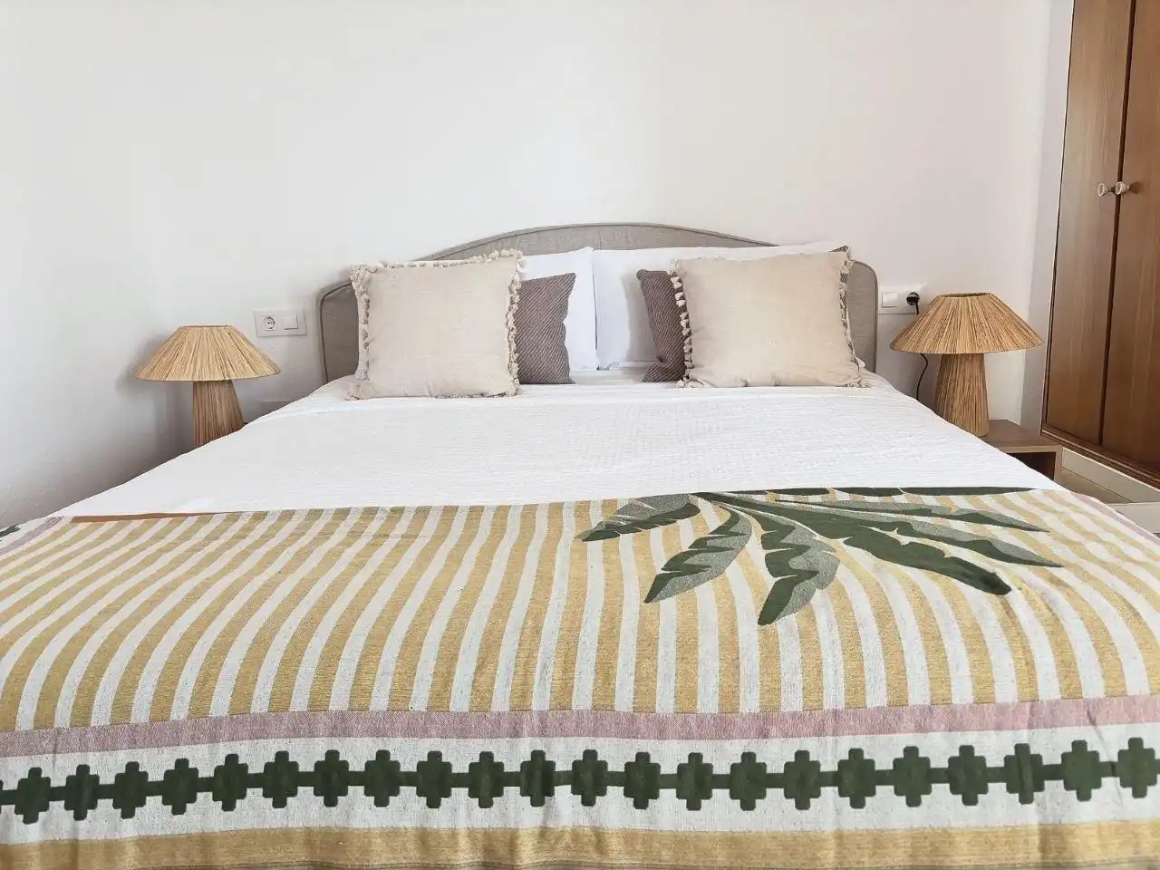 Habitación de Apartamento de alquiler en Alboraya con Aire acondicionado, Terraza y Amueblado