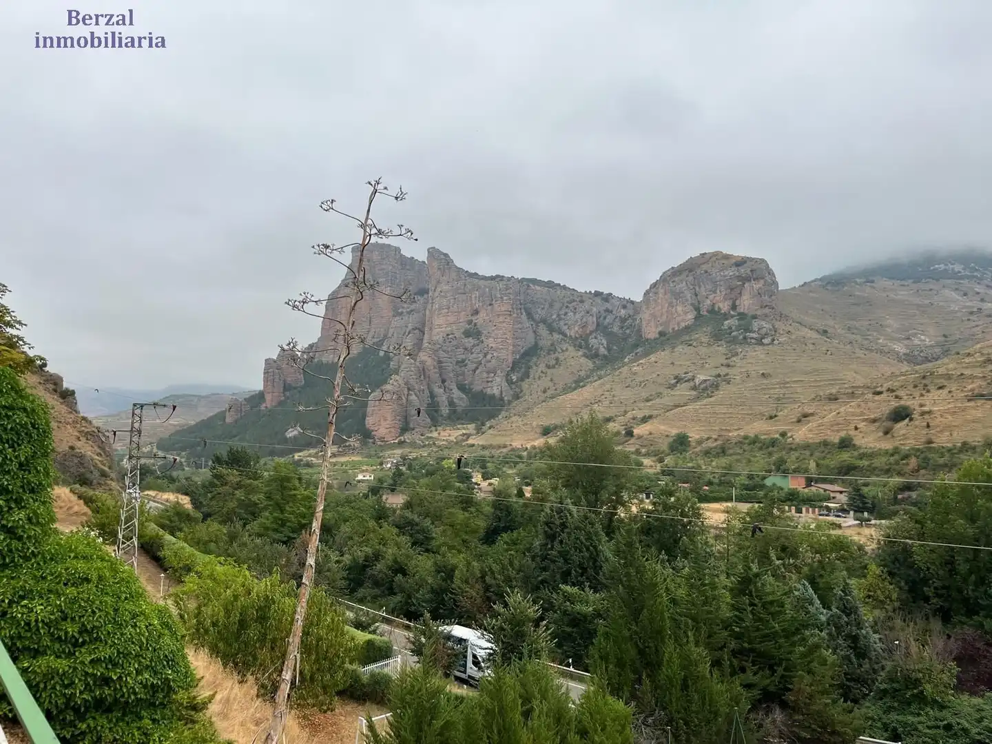 Casa o xalet en venda en Sorzano amb Jardí privat, Terrassa i Traster