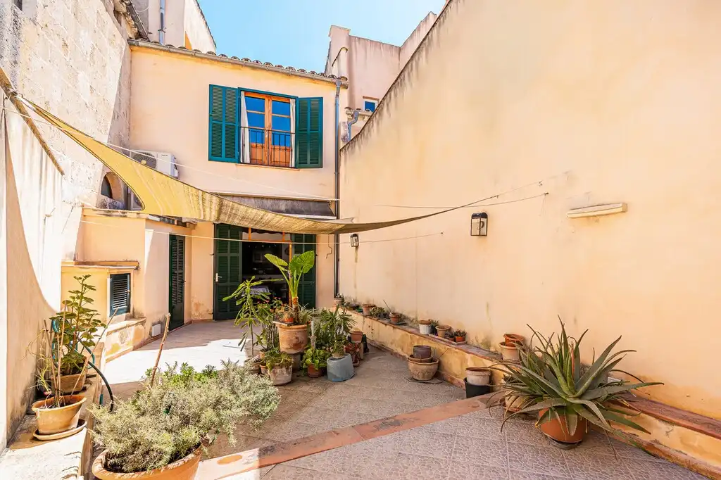 Maison rustique avec terrasse à vendre à Pollença Poble