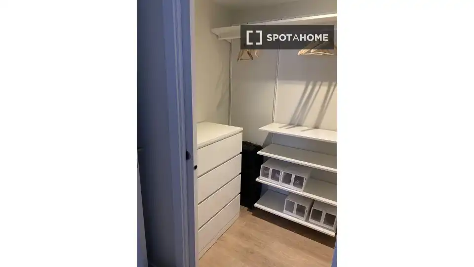 Room in Valencia, Valencia