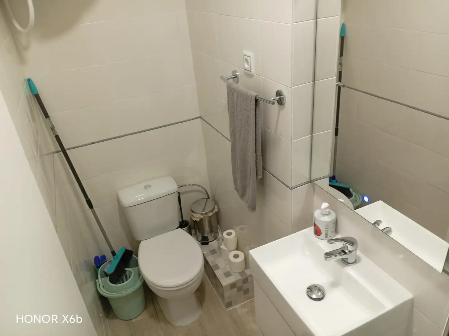 Baño de Estudio de alquiler en Torrevieja con Aire acondicionado, Calefacción y Terraza