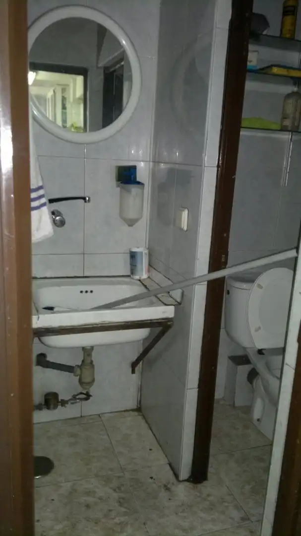 Bathroom of Commercial properties for sale in Móstoles  with Air Conditioner and Furnished