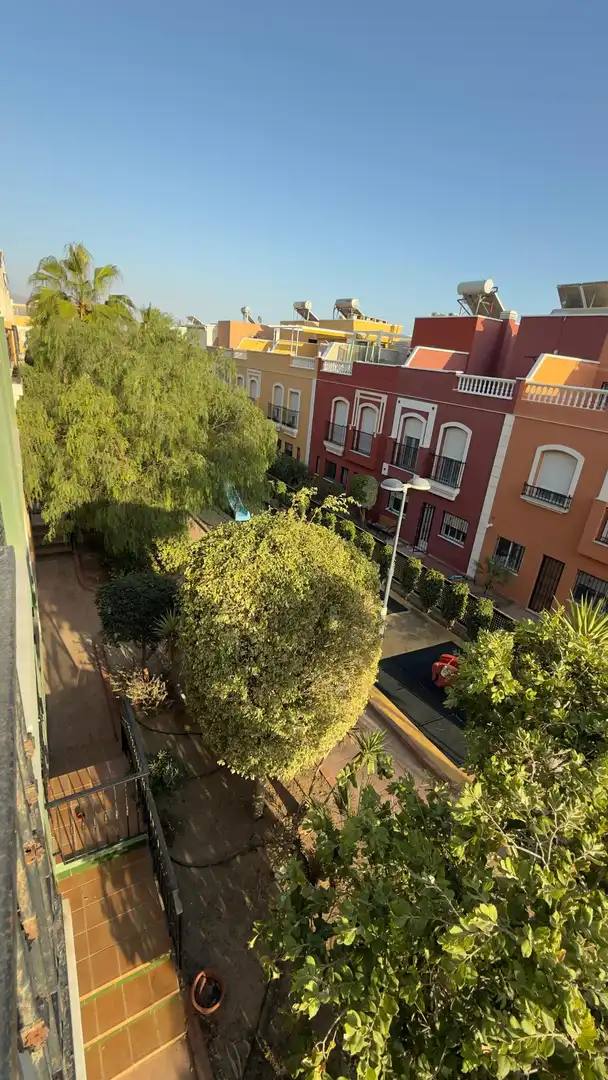 Vista exterior de Casa adosada en venta en Adra, Almería