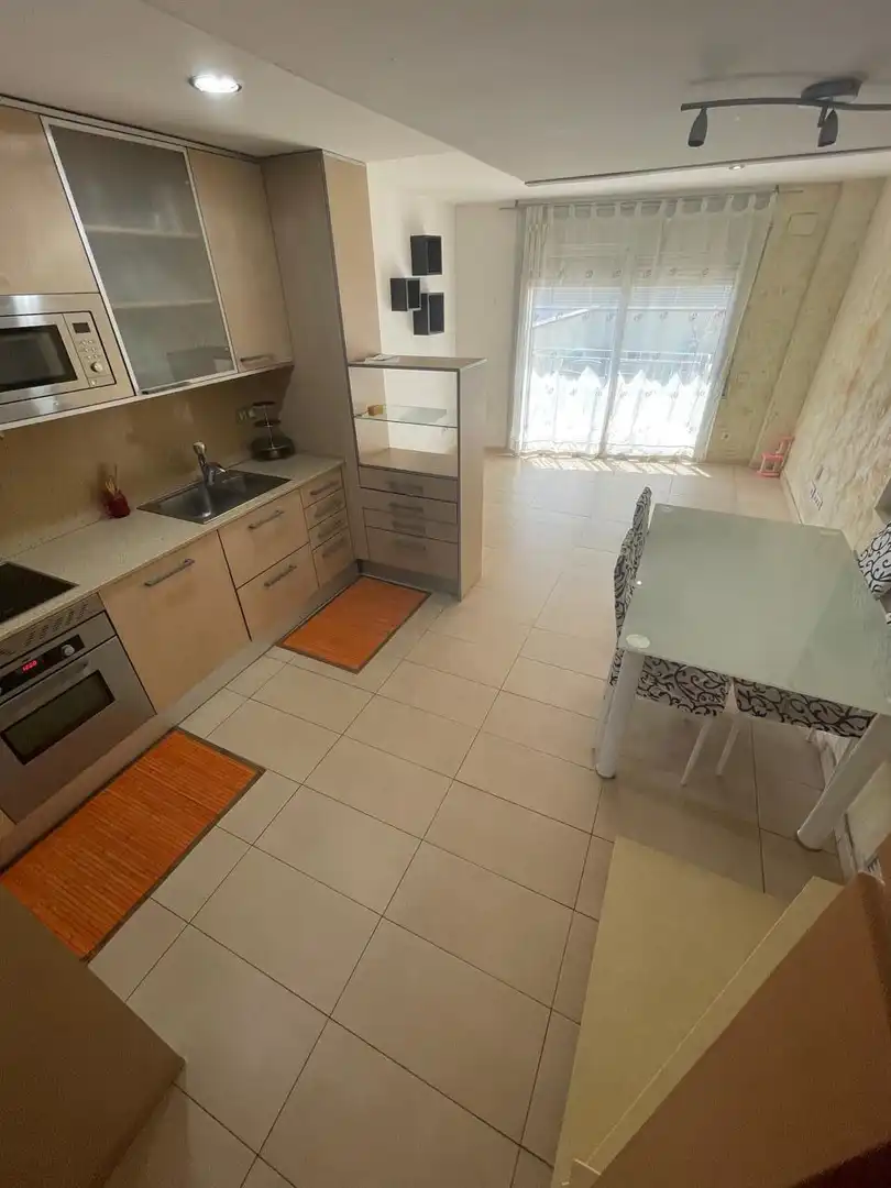 Cocina de Casa adosada en venta en Montcada i Reixac con Aire acondicionado, Jardín privado y Terraza