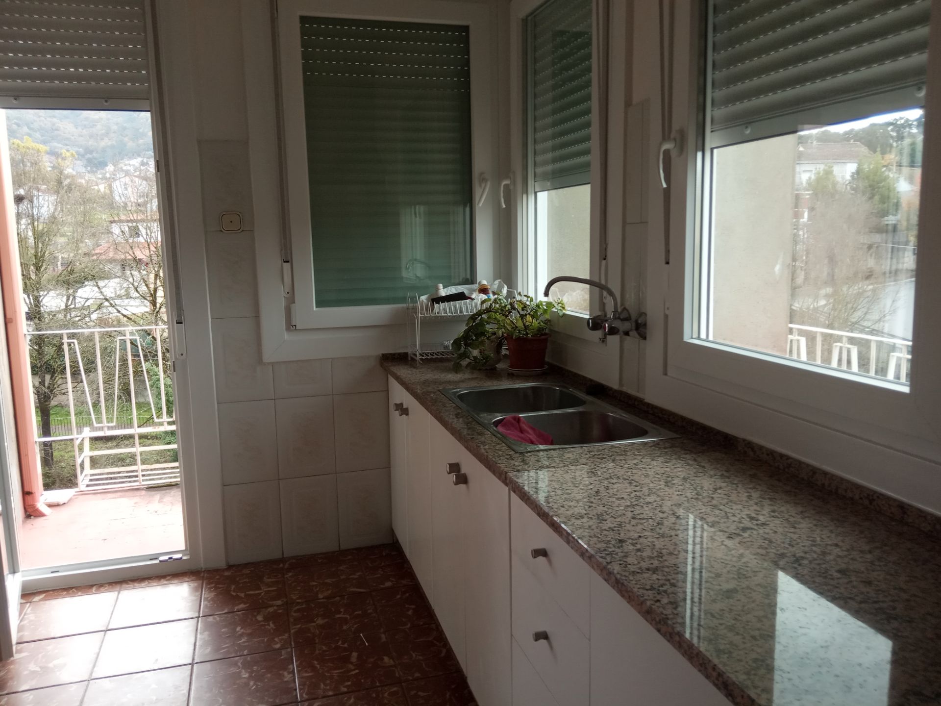 Cuina de Pis de lloguer en Ourense Capital  amb Moblat i Balcó