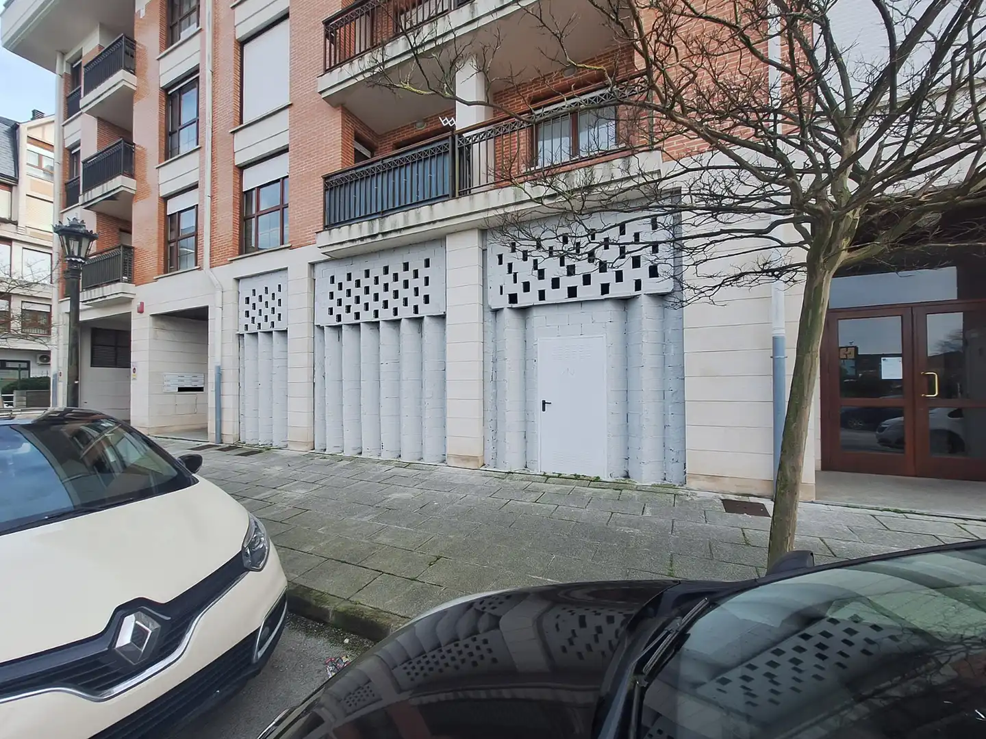 Vista exterior de Local de lloguer en Colindres