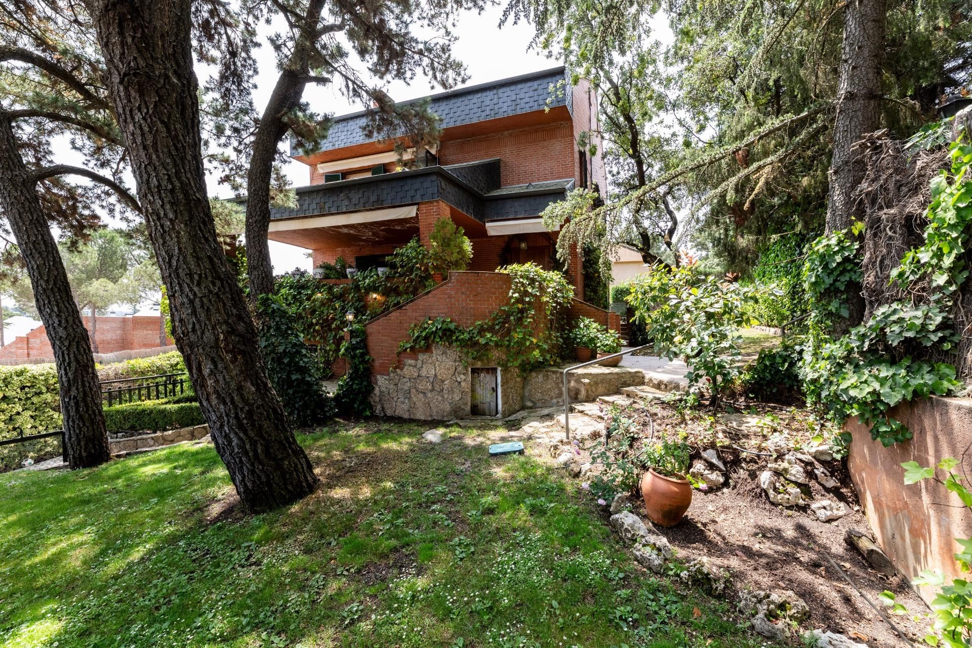 Garden of House or chalet for sale in Galapagar  with Air Conditioner, Heating and Private garden