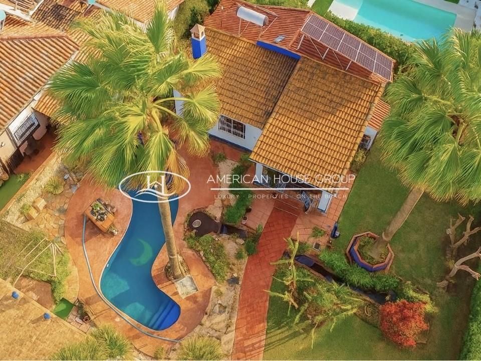 Exterior view of House or chalet for sale in Chiclana de la Frontera  with Private garden, Terrace and Swimming Pool