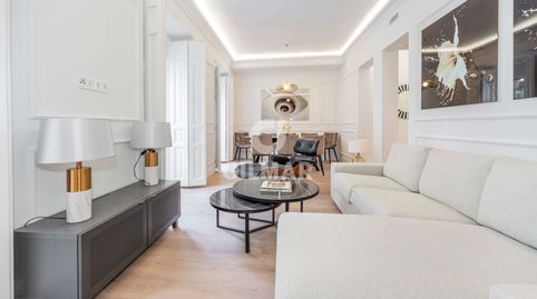 En el corazón del prestigioso barrio de Lista, en el exclusivo distrito de Salamanca, se encuentra este magnífico piso completamen, imatge 2