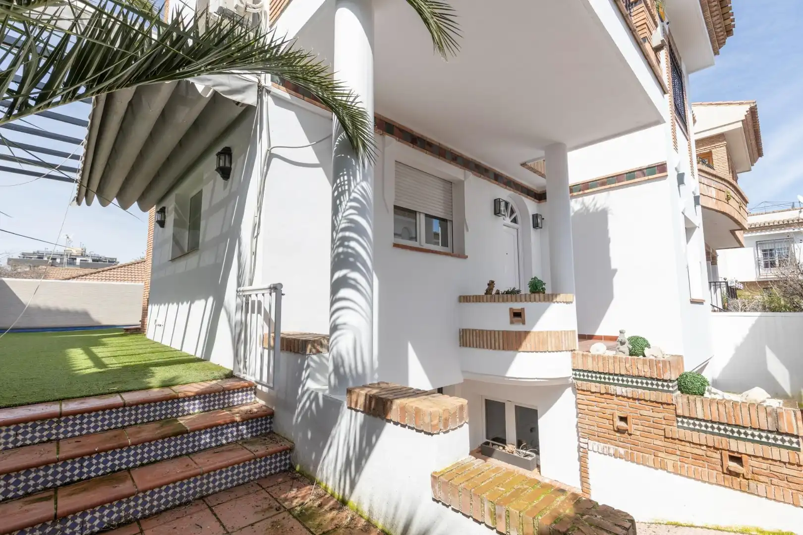 Garden of Houses for sale in  Granada Capital  with Air Conditioner, Terrace and Swimming Pool