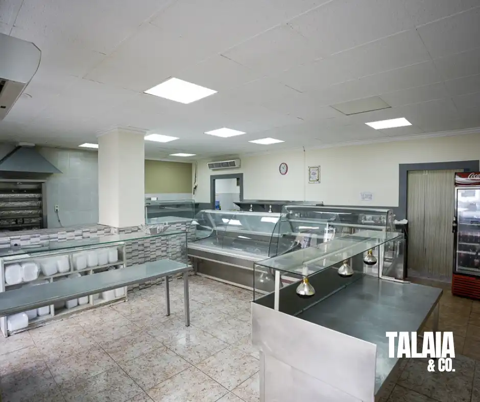 Business premises for sale in Carrer Beniparrell, imagen 16