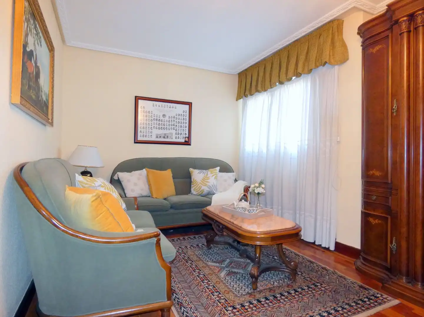 Flat for sale in Karmelo Kalea, Santutxu - Basarrate